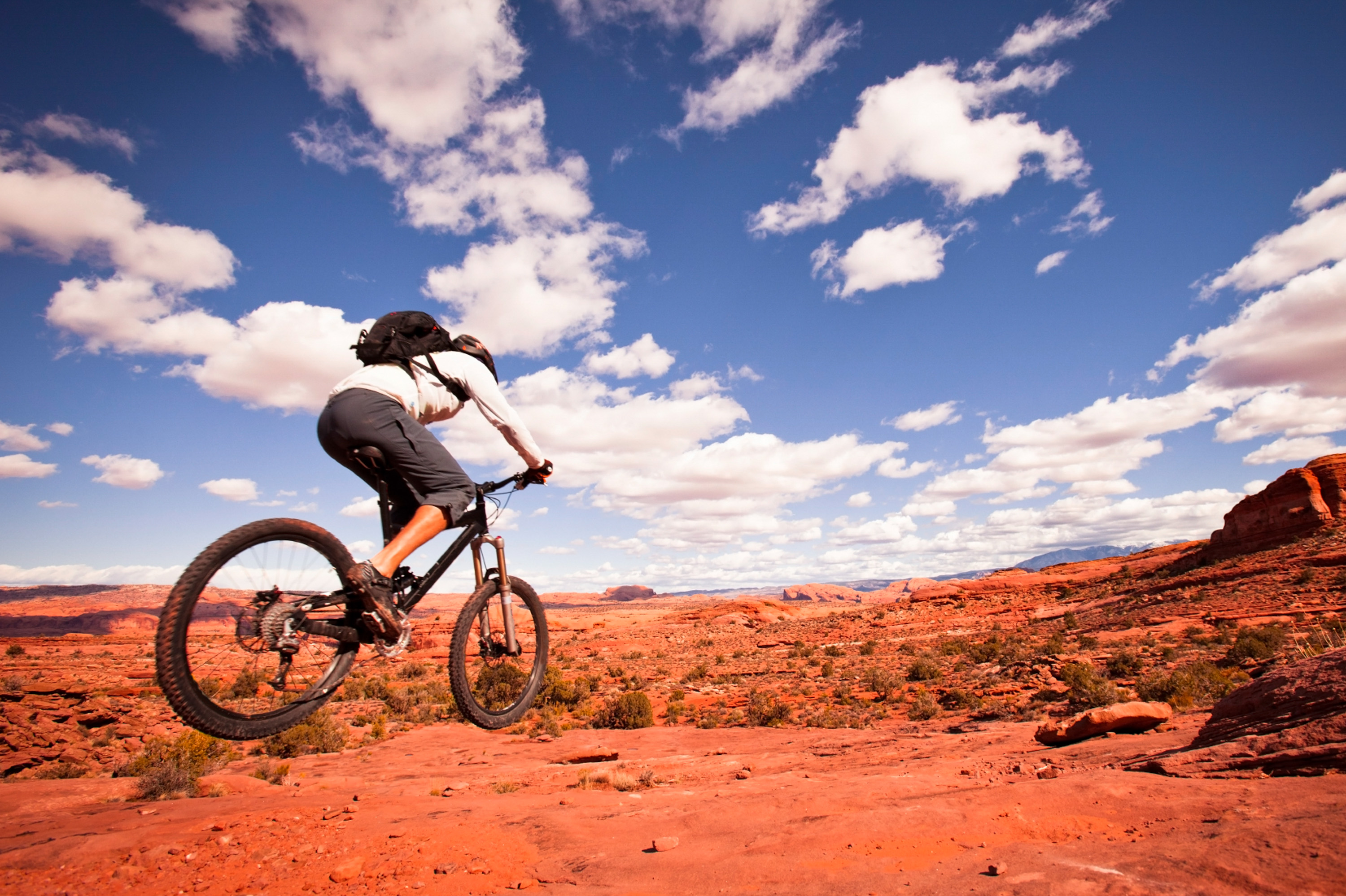 Moab Mountain Bike Tours Resort Near Arches National Park